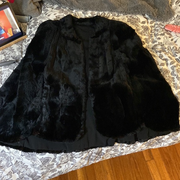 Vintage Mink Cape - Picture 10 of 11